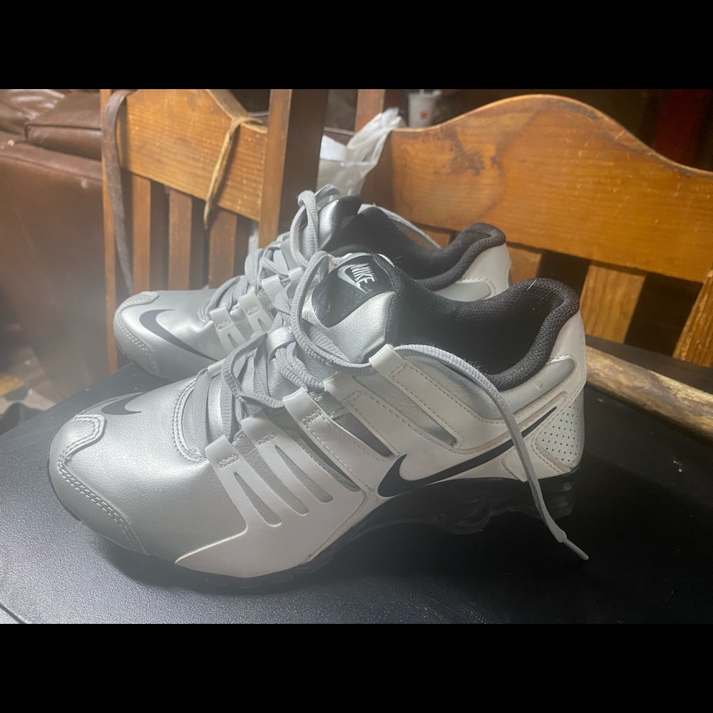 Like New Womens Nike Shox